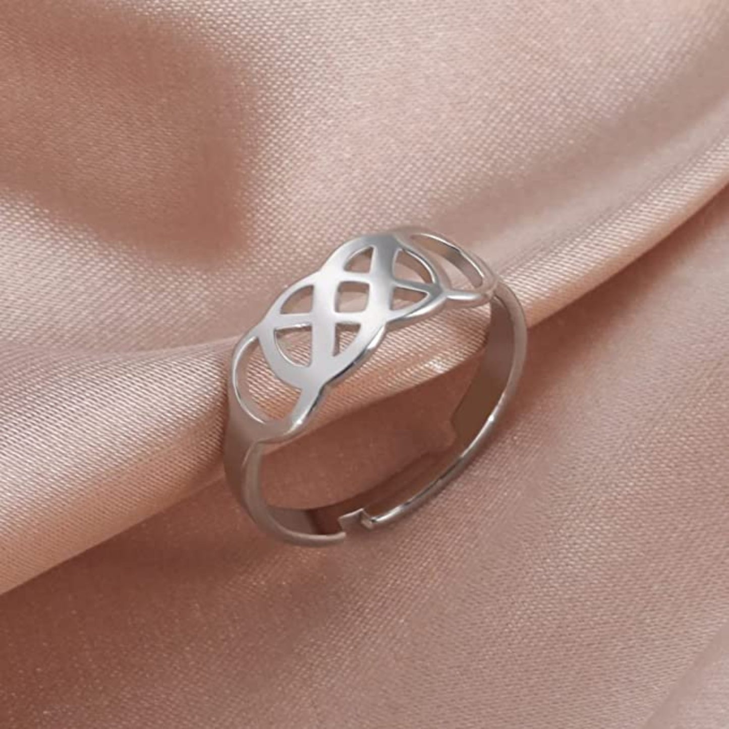 Bague d'amour noeud celtique